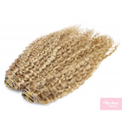 Kudrnatý clip in maxi set 53cm pravé lidské vlasy – REMY 200g - PŘÍRODNÍ/SVĚTLEJŠÍ BLOND